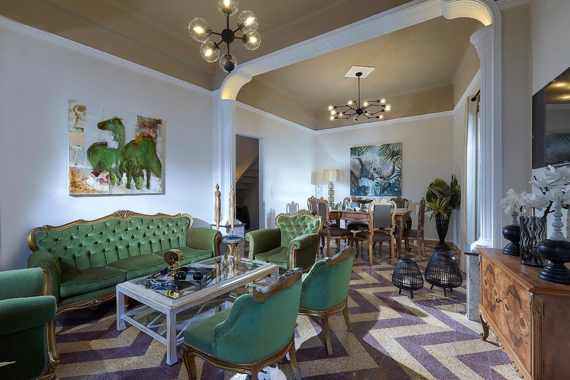 Erato Vintage House *