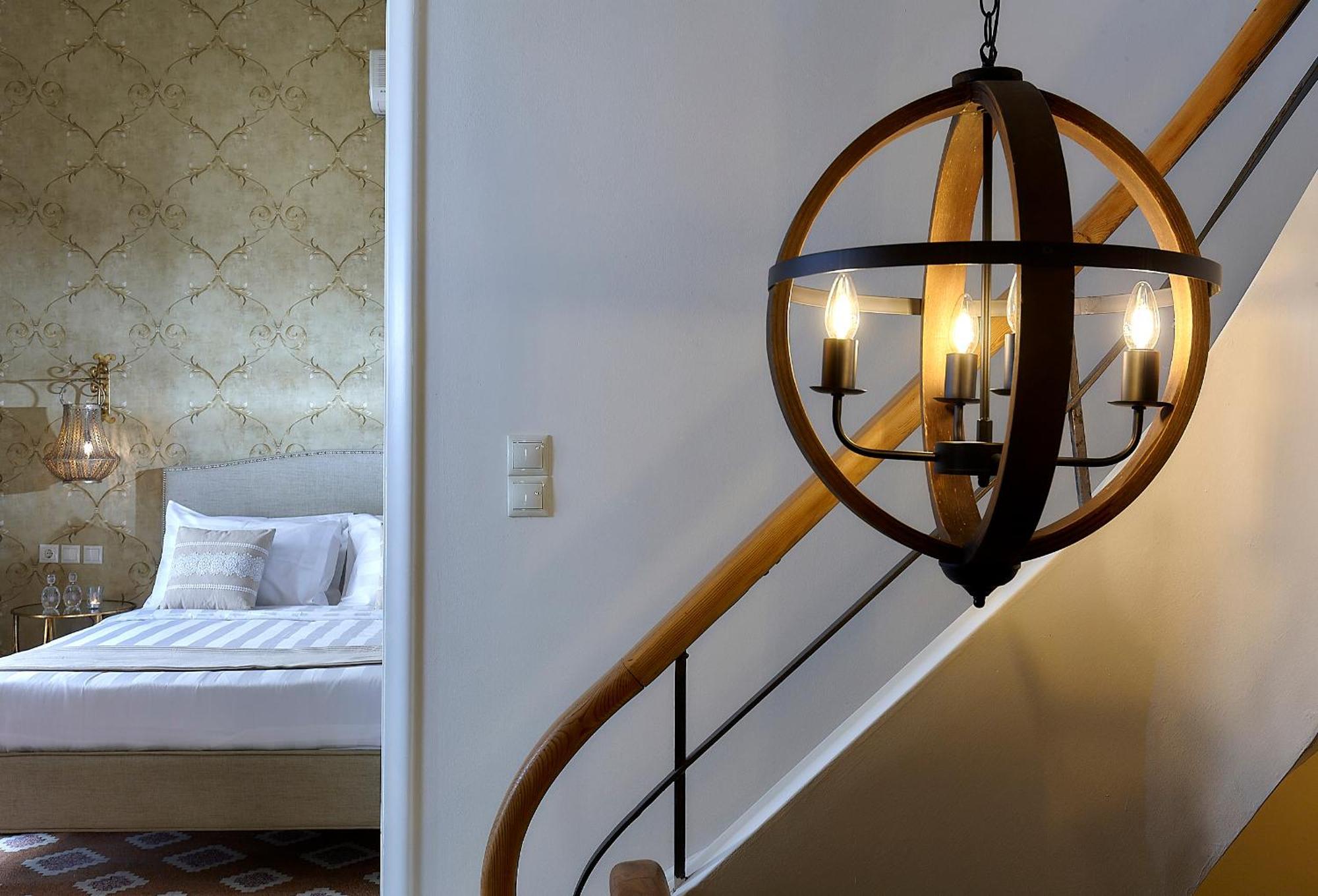 Erato Vintage House